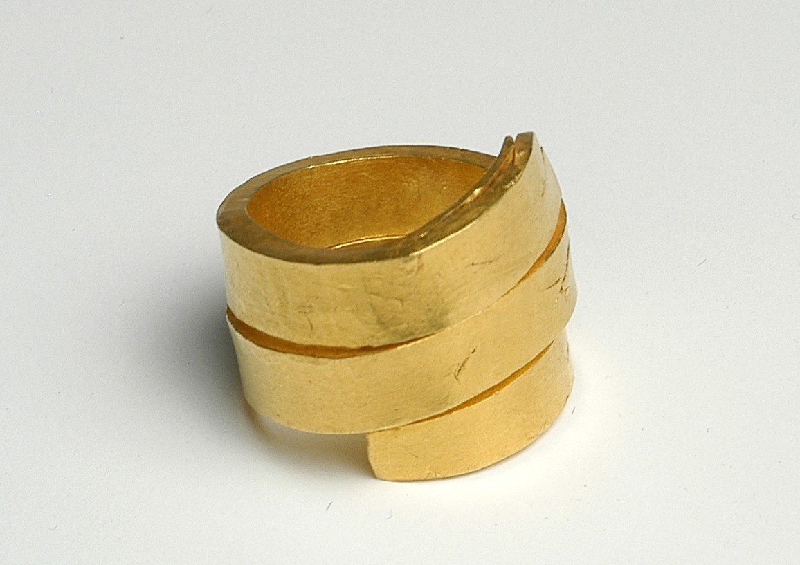 Trottoir Wonderbaarlijk geur Goudbaartje in spiraalvorm | Rijksmuseum van Oudheden